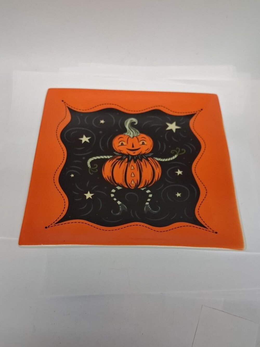 Johanna Parker Vintage Style Halloween Pumpkin Peep Plate